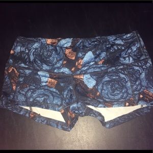 Fleo low rise contour Graphite Flower